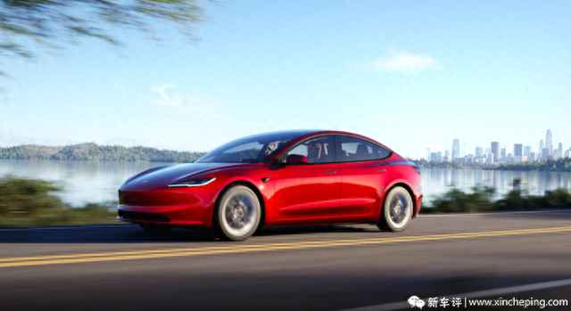 说好的20万呢？713km续航，新款特斯拉Model 3售25.99万