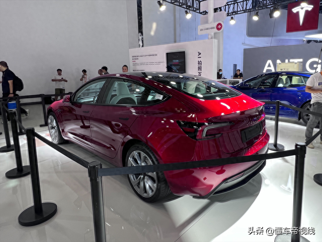 新车 | 售价25.99万元起/设计调整，新款特斯拉Model 3抢先实拍