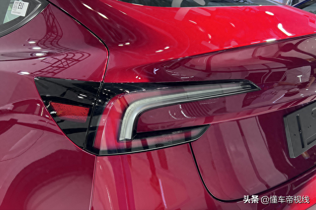 新车 | 售价25.99万元起/设计调整，新款特斯拉Model 3抢先实拍