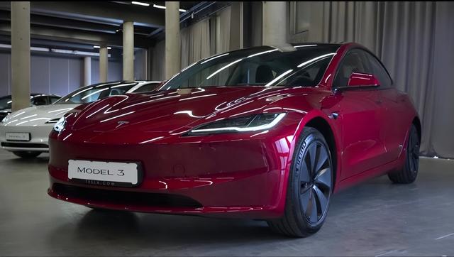 新款特斯拉Model 3曝光，不是“毛坯房”了，但价格也涨了！