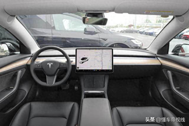 新车 | 设计/配置/价格调整竞争力如何？新款特斯拉Model 3国内亮相