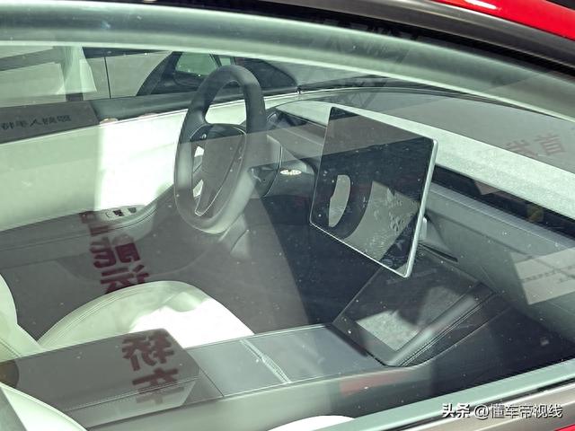新车 | 设计/配置/价格调整竞争力如何？新款特斯拉Model 3国内亮相