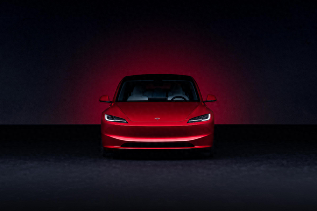 特斯拉Model3新款上市，价格涨了2.8万，配置增加，你感觉值得吗