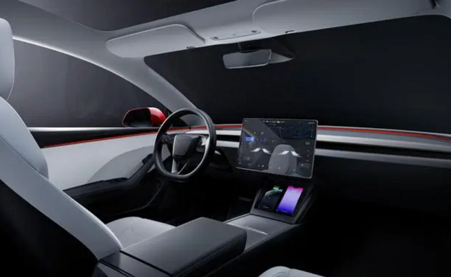 新款特斯拉Model 3上市，标准续航版涨价2.8万，能值回票价吗？