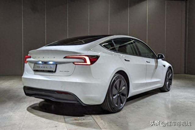 新车 | 新款特斯拉Model 3改进舒适表现，提供双层玻璃、座椅通风