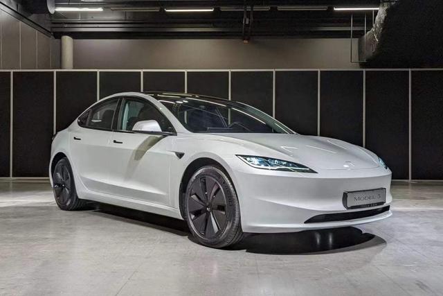 涨价了！新款特斯拉Model 3正式首发！