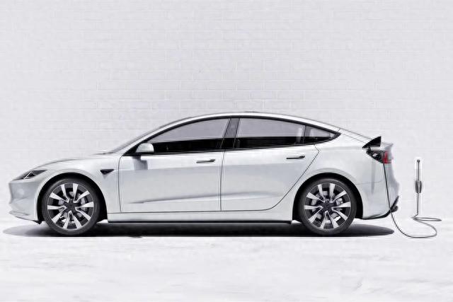 新款特斯拉Model 3，越涨价卖得越好？