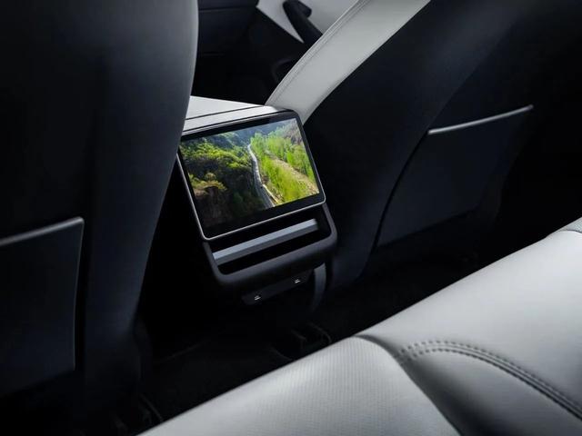 老韭菜裂了，Model 3焕新版何时降价？