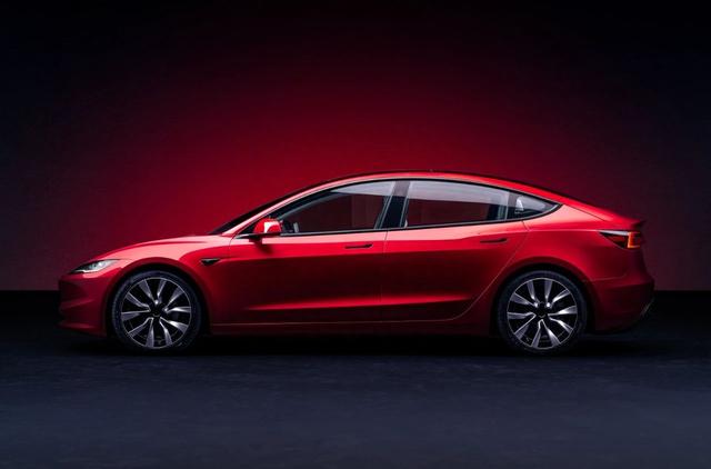 老韭菜裂了，Model 3焕新版何时降价？
