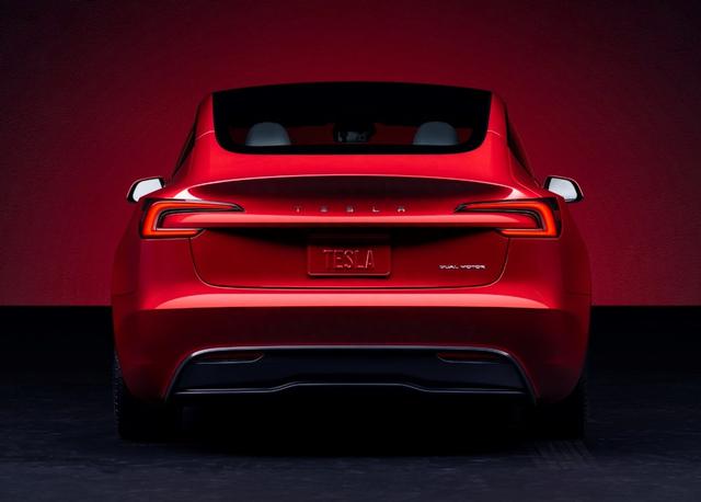 老韭菜裂了，Model 3焕新版何时降价？