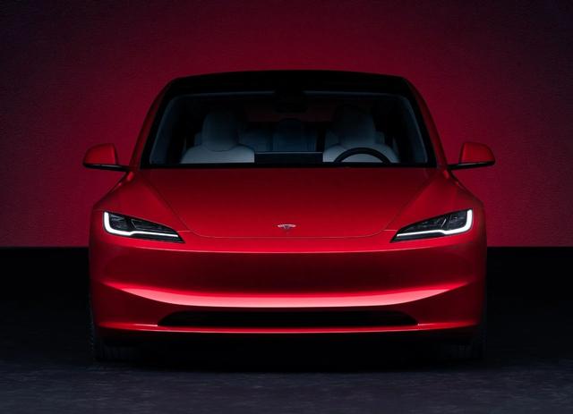 老韭菜裂了，Model 3焕新版何时降价？