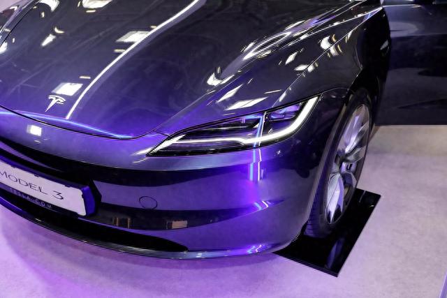 2024新款特斯拉Model 3电动汽车亮相慕尼黑车展