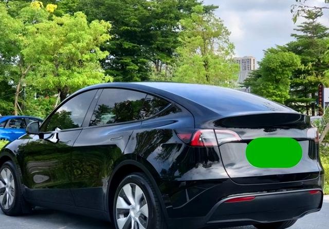 特斯拉Model Y，一辆我心有所属的电车