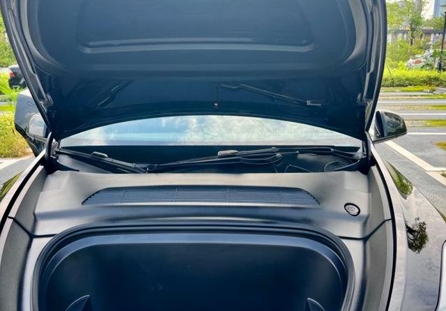 特斯拉Model Y，一辆我心有所属的电车