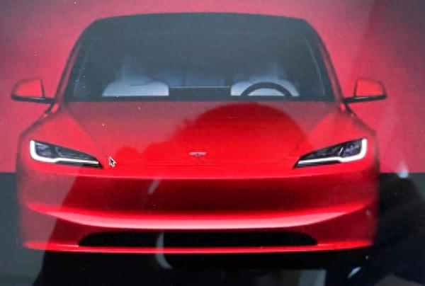 特斯拉新款Model 3官方图遭泄密 这颜值20万妥妥卖爆