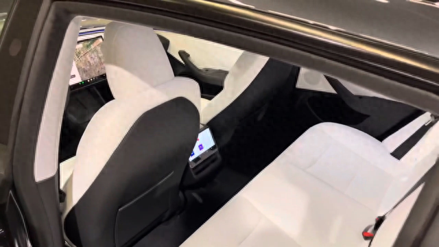 好消息，新款特斯拉Model3来了！坏消息，价格比老款贵了近3万！