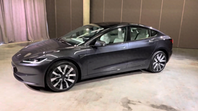 好消息，新款特斯拉Model3来了！坏消息，价格比老款贵了近3万！