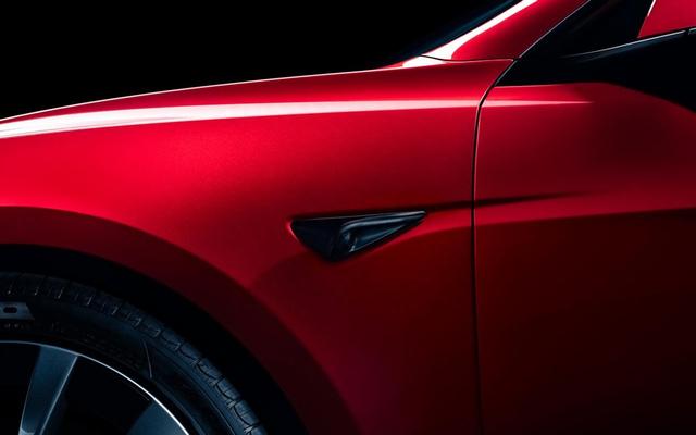 新款Model 3预售25.99万起，颜值提升档位调到中控屏