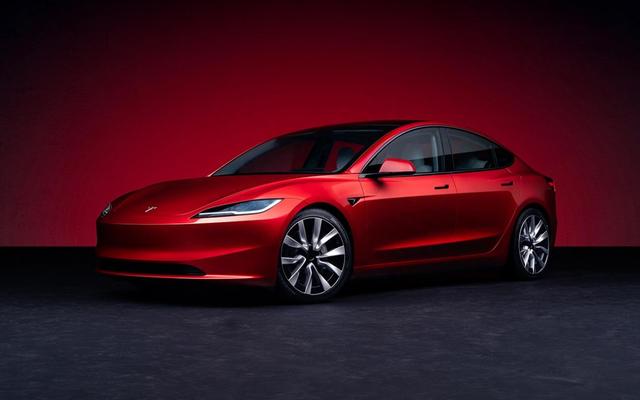 新款Model 3预售25.99万起，颜值提升档位调到中控屏