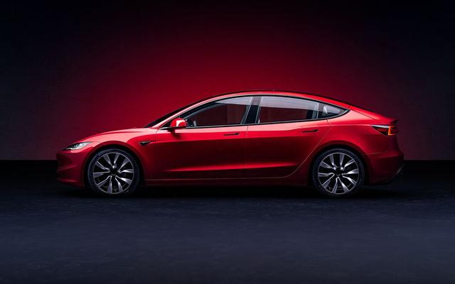 新款Model 3预售25.99万起，颜值提升档位调到中控屏