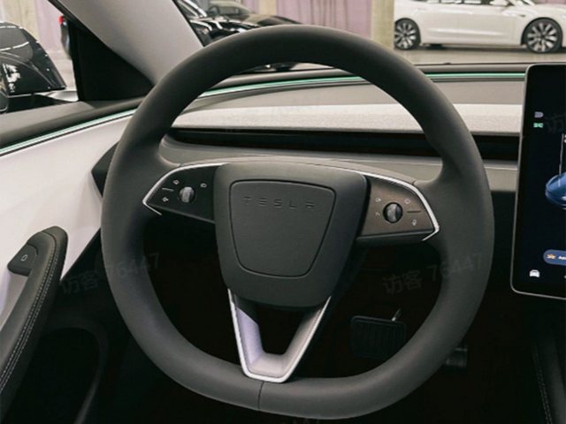 新款Model 3预售25.99万起，颜值提升档位调到中控屏