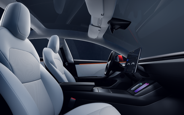 新款Model 3预售25.99万起，颜值提升档位调到中控屏