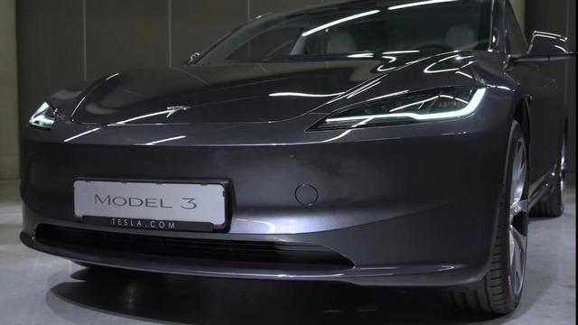 新款Model 3预售25.99万起，颜值提升档位调到中控屏