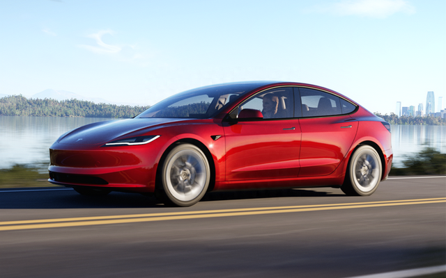 新款Model 3预售25.99万起，颜值提升档位调到中控屏