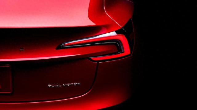 等来新款特斯拉Model3：涨价2.8万但目测爆卖？多久会调整价格？