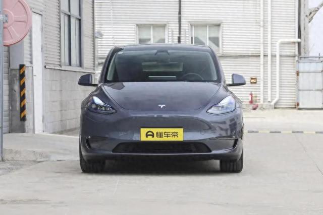 官宣降价！特斯拉Model Y长续航版/高性能版降价1.4万