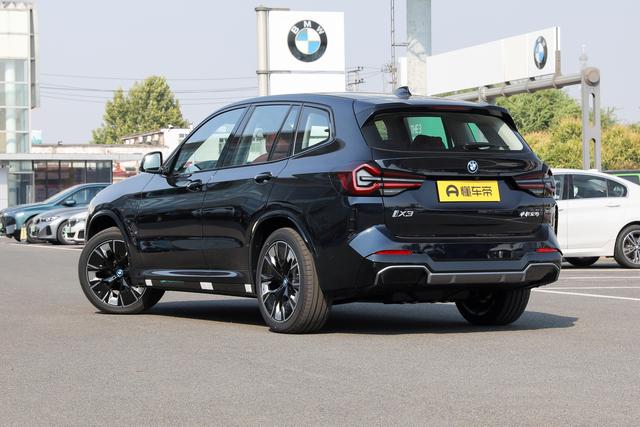 都是三十万级高端豪华电动SUV，特斯拉Model Y与宝马iX3怎么选？