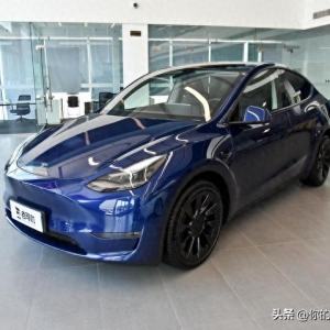 风口浪尖，动力吓人，3秒多破百，实拍Model Y