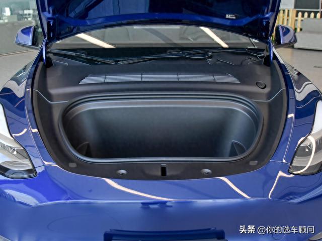 风口浪尖，动力吓人，3秒多破百，实拍Model Y