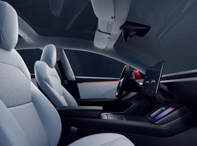 新款Model 3来袭，涨价2.8万，增加音响+氛围灯，还能大卖吗？