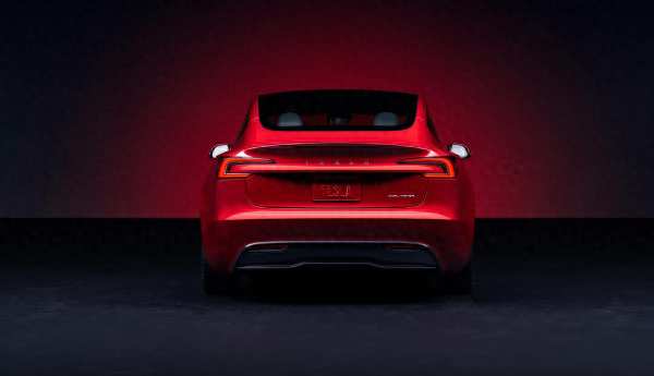 涨至25.99万元！续航可达713km，新款特斯拉Model 3亮相