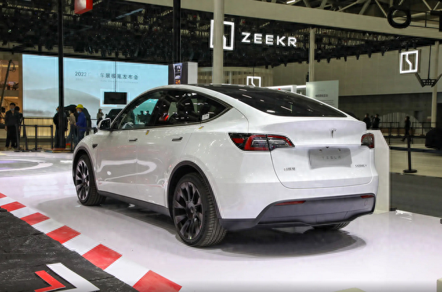 预算30万左右买纯电SUV，特斯拉Model Y真是绕不开的选择？