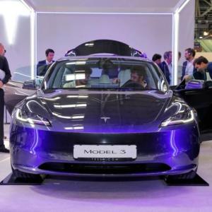 更加简洁但也更加时尚，新款特斯拉Model 3更多实拍图发布