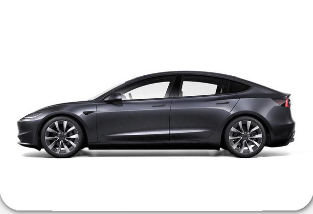 涨价2.8万！特斯拉Model 3焕新版发布：25.99万起售，四季度交付
