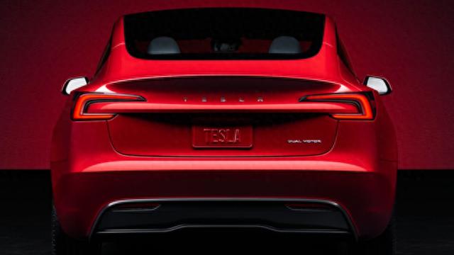 马路新王者：特斯拉 Model 3 焕新版携全新设计、强劲动力来袭！