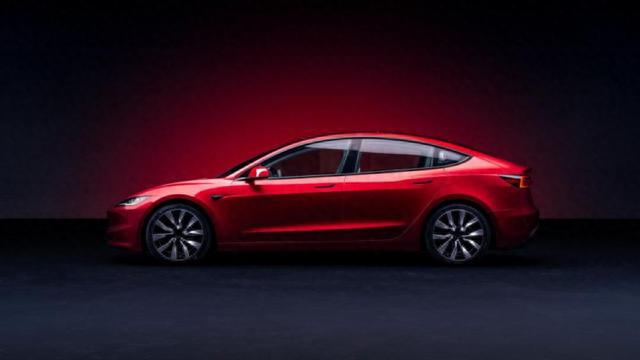 马路新王者：特斯拉 Model 3 焕新版携全新设计、强劲动力来袭！