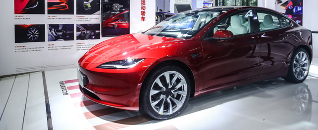 25.99万起！特斯拉新款Model3突然上市！值得入手吗？