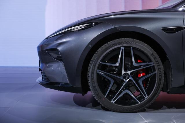 优惠更大，品质更高，飞凡F7比新Model 3更值得选