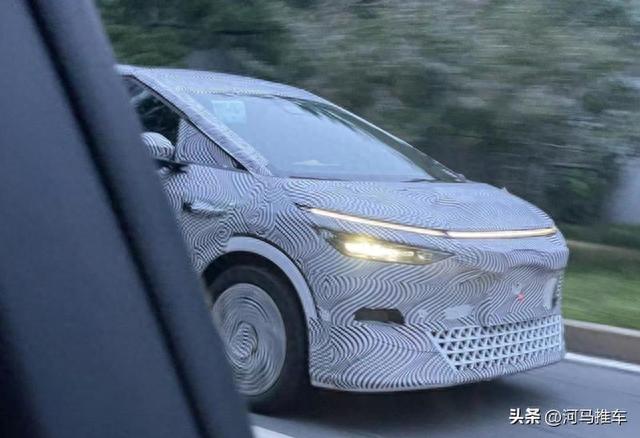 特斯拉新款Model 3有何变化？新款比亚迪唐家族正式上市