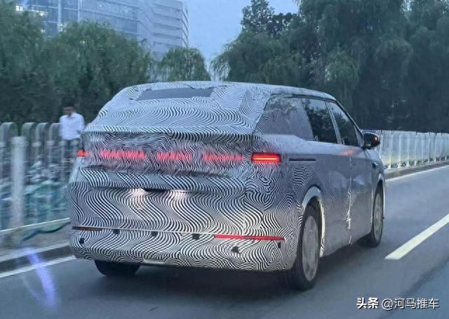 特斯拉新款Model 3有何变化？新款比亚迪唐家族正式上市