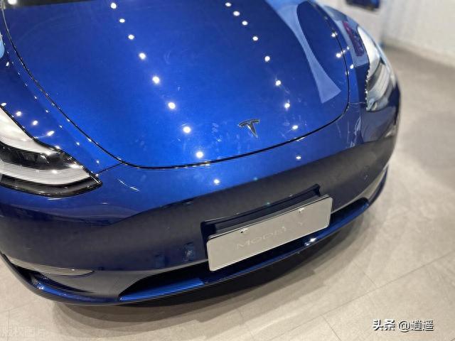 应该选新发布的2023款特斯拉Model 3，还是在售中的Model Y？