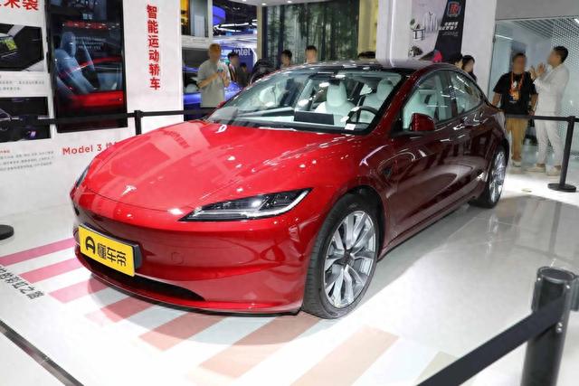 都是中型车，一汽丰田bZ3和特斯拉Model 3，差距能有多大？