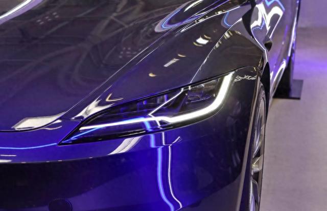 2023慕尼黑车展 | 实拍特斯拉新Model 3，看看有哪些变化？