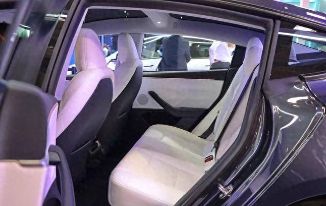 2023慕尼黑车展 | 实拍特斯拉新Model 3，看看有哪些变化？