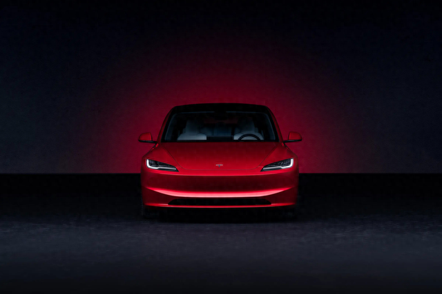 新款特斯拉Model 3上涨3万元，全新内饰，你会买单吗？