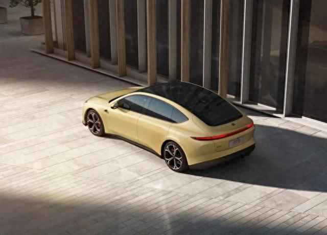新款Model 3出尽风头？这四款国产车能和它一战